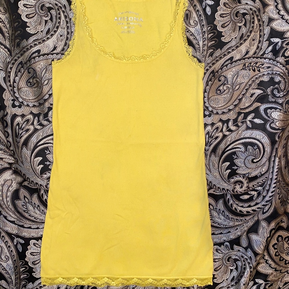 Tank-top bundle - Picture 2 of 8